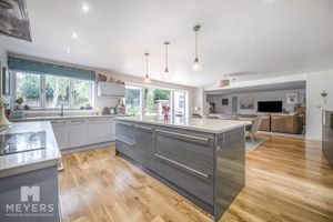 Kitchen- click for photo gallery
